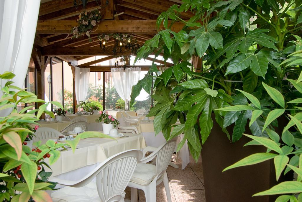Hotel Ferro Di Cavallo Pavullo nel Frignano Kültér fotó