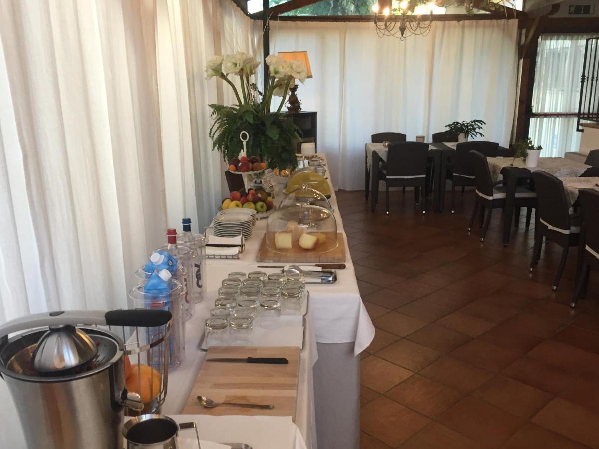 Hotel Ferro Di Cavallo Pavullo nel Frignano Kültér fotó