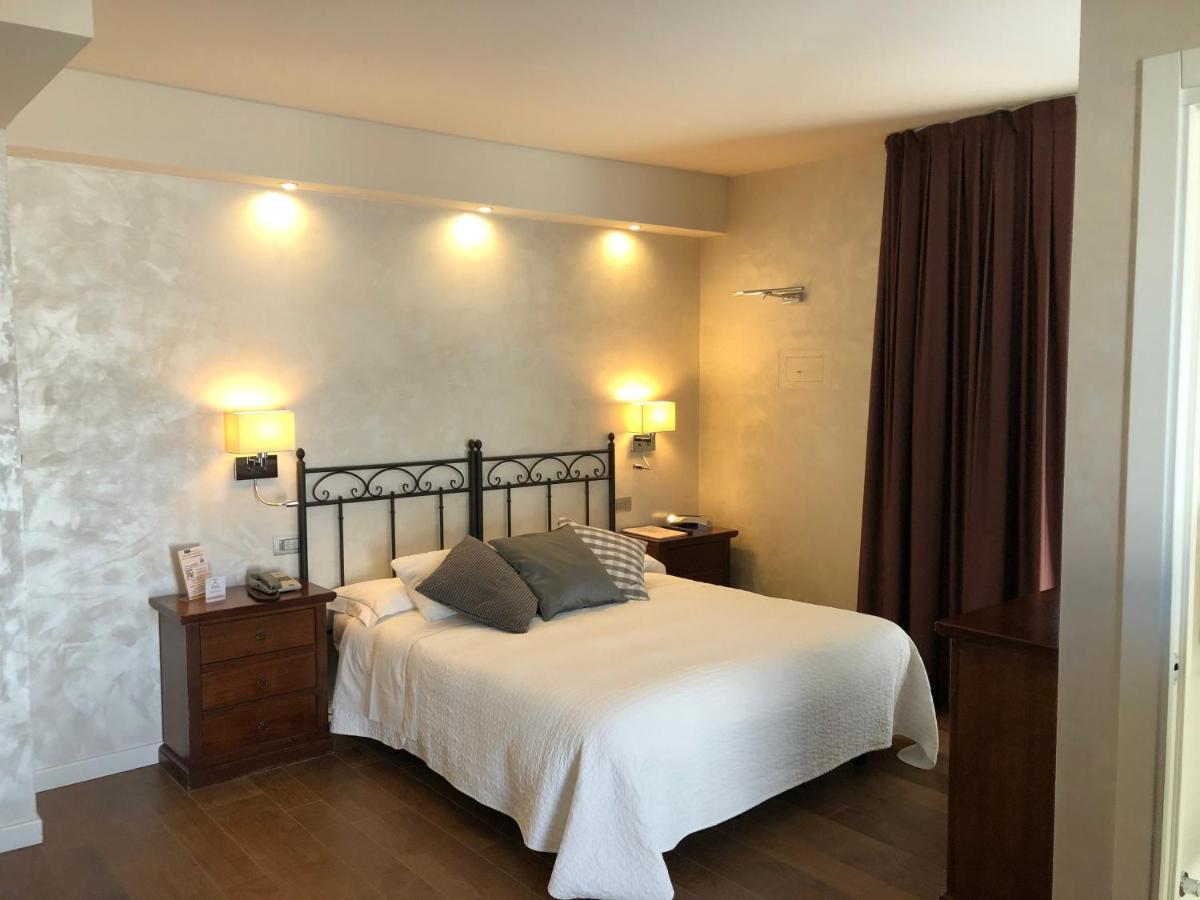 Hotel Ferro Di Cavallo Pavullo nel Frignano Kültér fotó